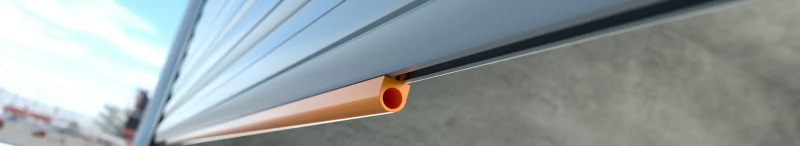 Rolltor mit extrudierten Abschlussprofilen