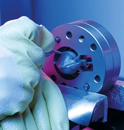 Drahterodieren eines Extrusionswerkzeugs